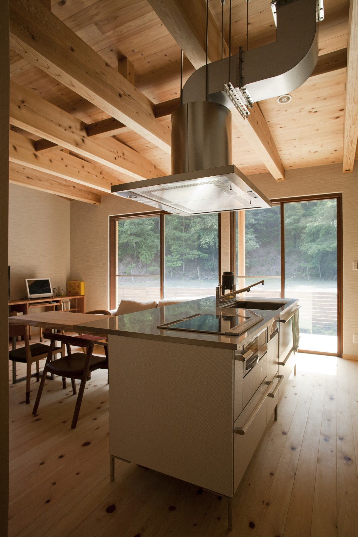 土間と和室のある家